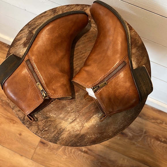 Lucky Brand Basel Booties - Sz: 7, Cognac, Leather - Picture 6 of 15